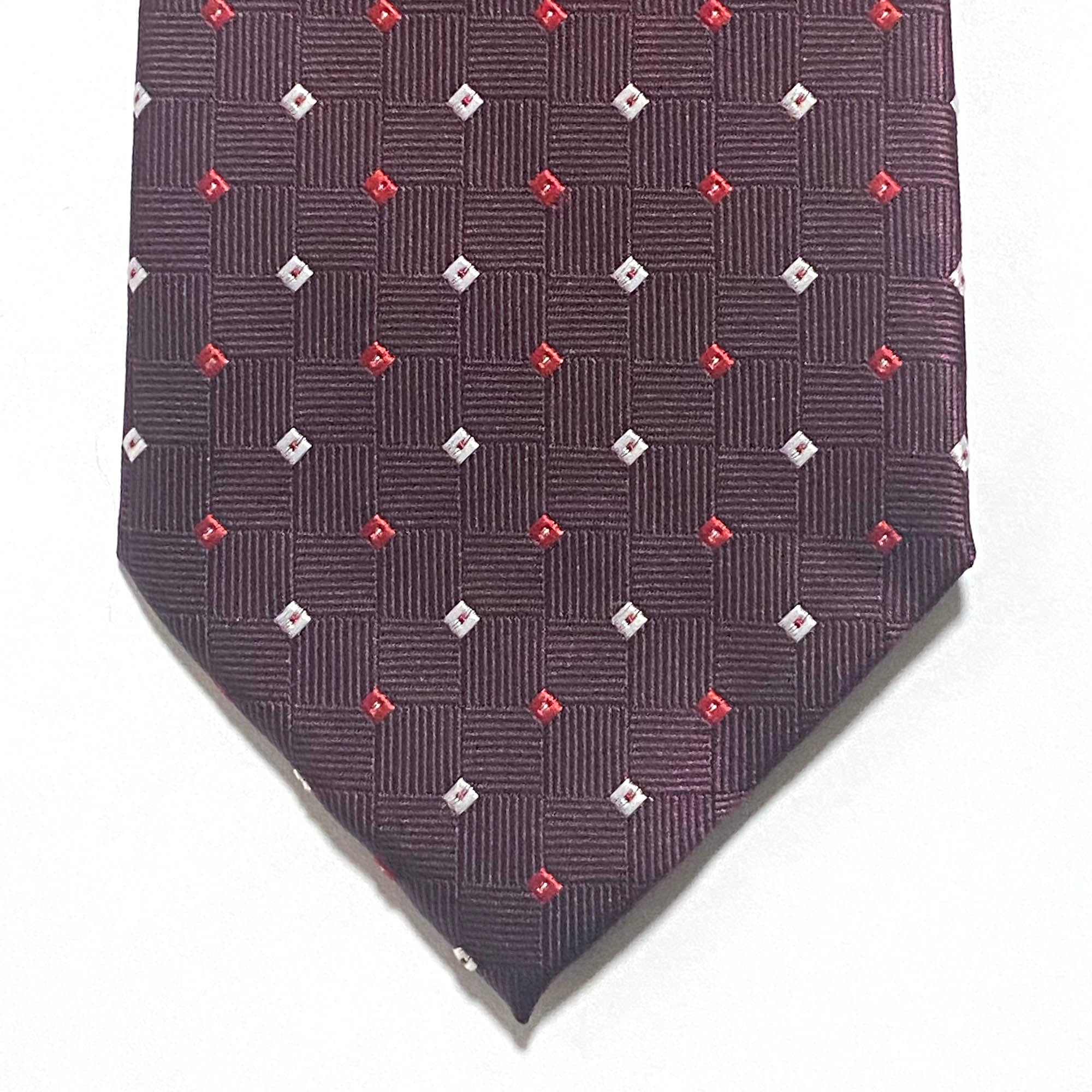 Orotie Burgundy  Small square White and Red