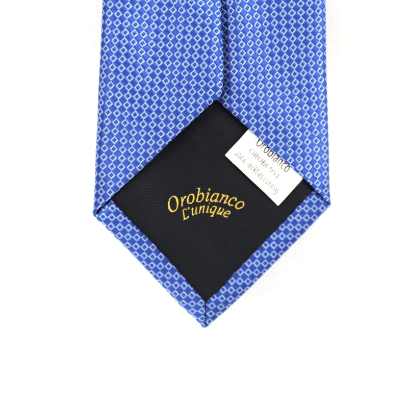Small squared geometric necktie in Blue