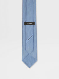 LIGHT BLUE NATURAL SILK TIE